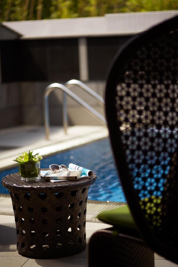 Dorsett Kwun Tong, Hong Kong Hotel Exterior photo
