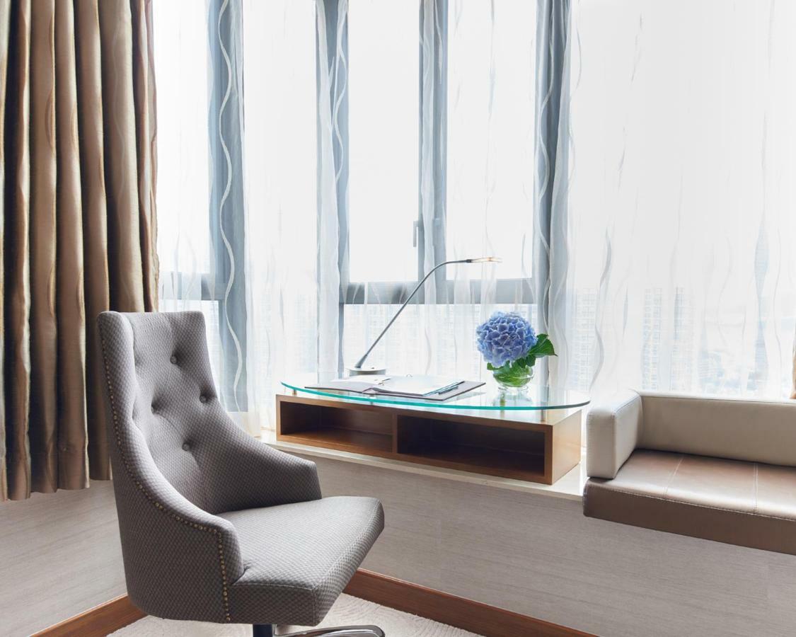 Dorsett Kwun Tong, Hong Kong Hotel Exterior photo